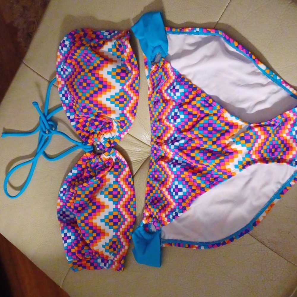 Freestyle Revolution 👙